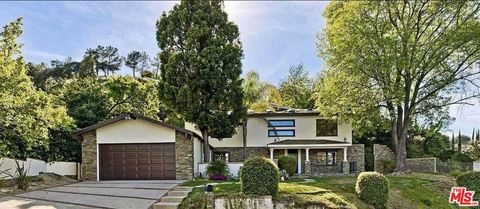 Photo of 3441 White Rose Way, Encino, CA 91436 (MLS # 26640091)