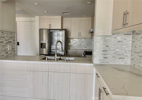 1598 Long Beach 305 Long Beach CA 90813