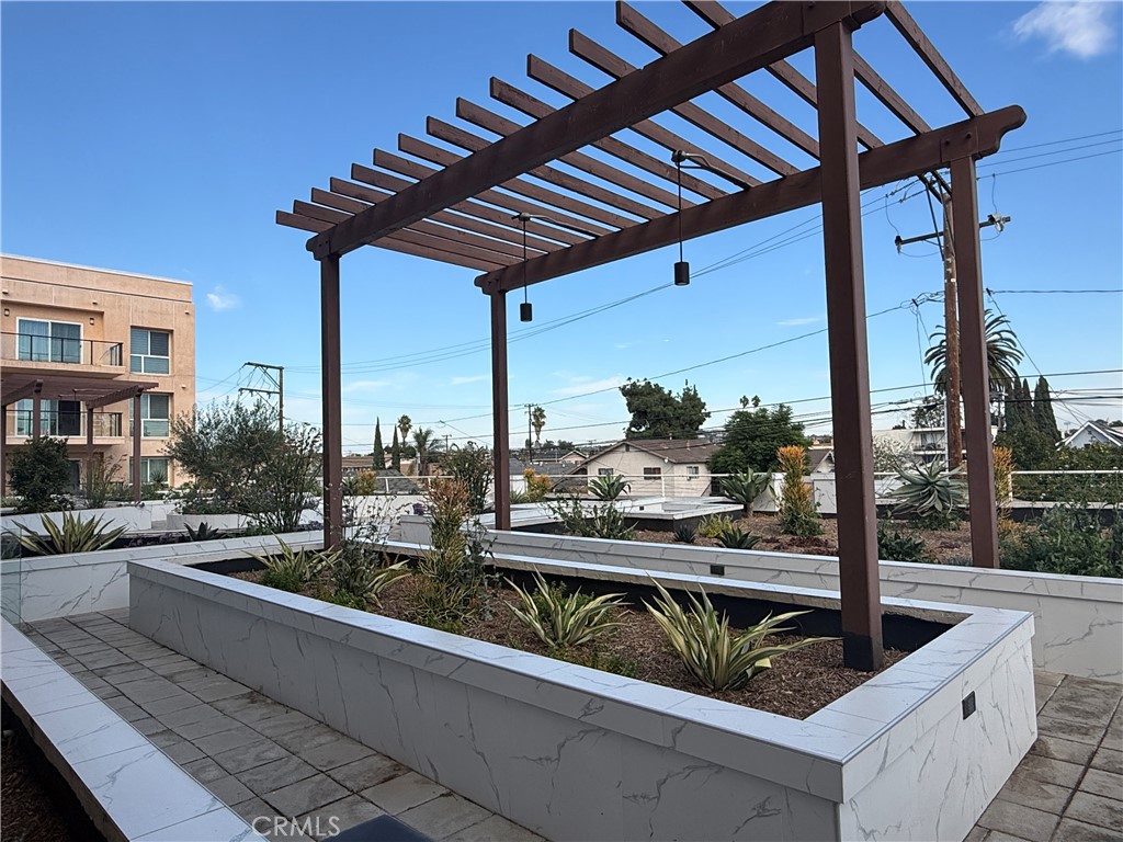 Poly High (PH) - Residential