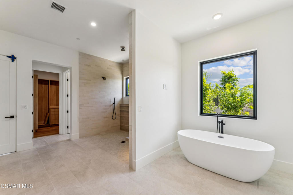 Camarillo, California, 93010, United States, 7 Bedrooms Bedrooms, ,7 BathroomsBathrooms,Residential,Active,2019477