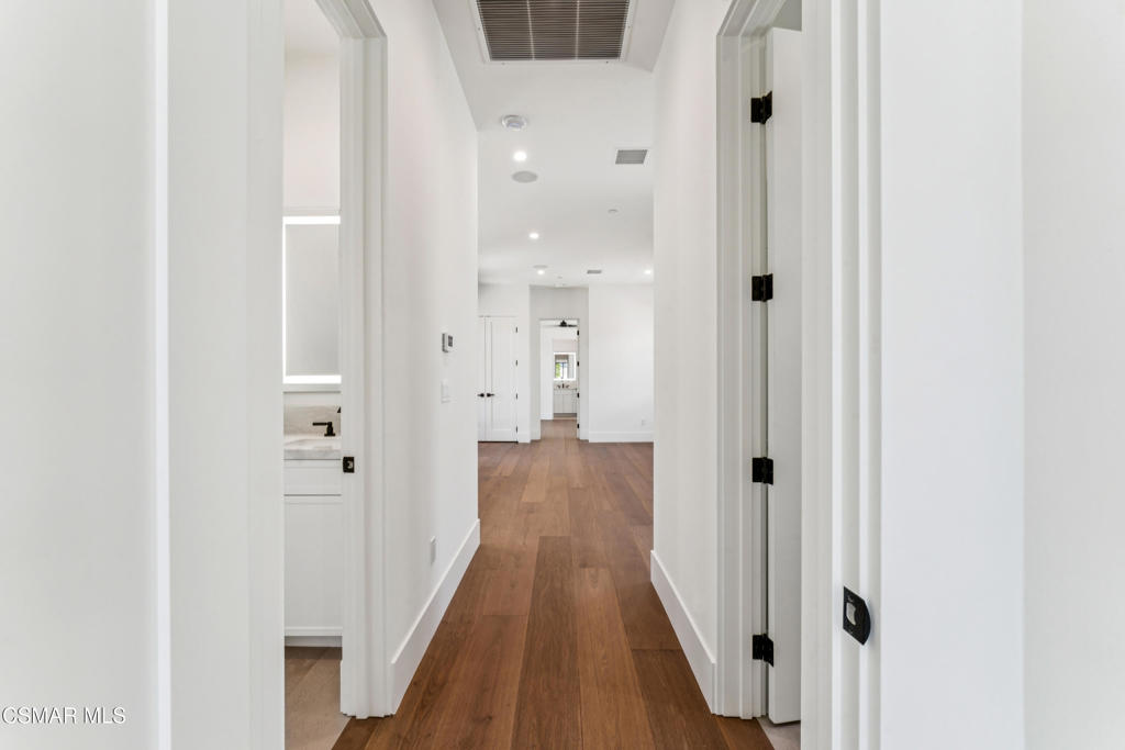 Camarillo, California, 93010, United States, 7 Bedrooms Bedrooms, ,7 BathroomsBathrooms,Residential,Active,2019477
