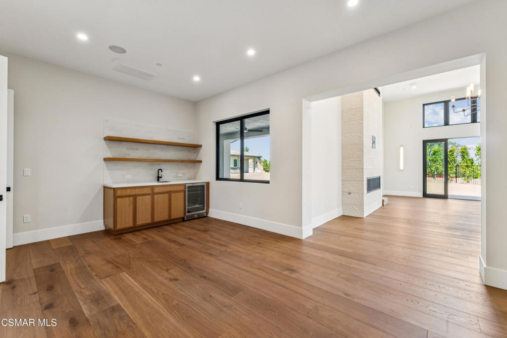 Camarillo, California, 93010, United States, 7 Bedrooms Bedrooms, ,7 BathroomsBathrooms,Residential,Active,2019477