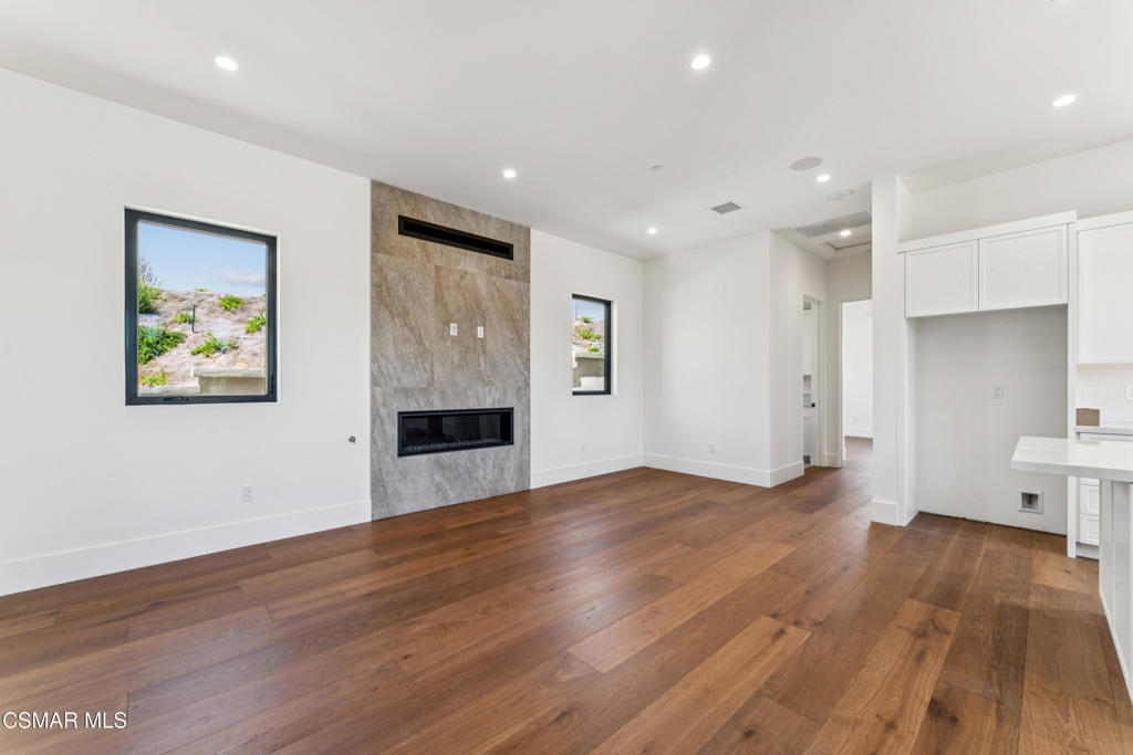 Camarillo, California, 93010, United States, 7 Bedrooms Bedrooms, ,7 BathroomsBathrooms,Residential,Active,2019477