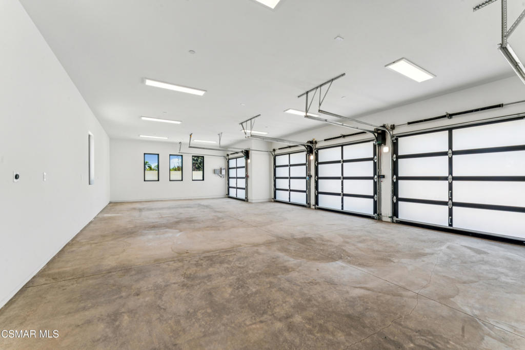 Camarillo, California, 93010, United States, 7 Bedrooms Bedrooms, ,7 BathroomsBathrooms,Residential,Active,2019477