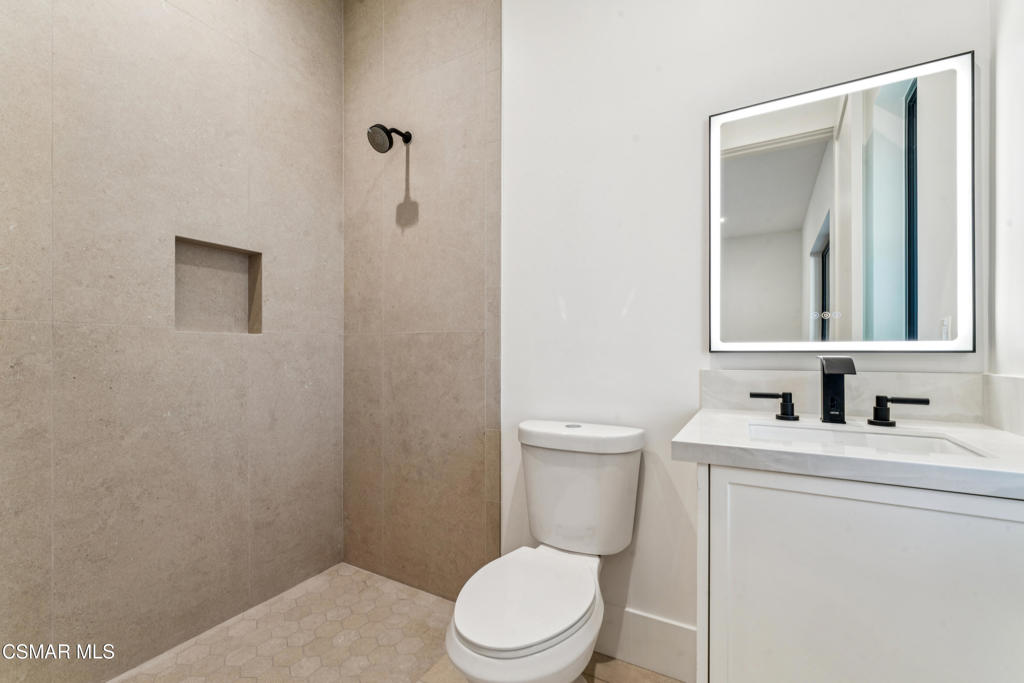 Camarillo, California, 93010, United States, 7 Bedrooms Bedrooms, ,7 BathroomsBathrooms,Residential,Active,2019477