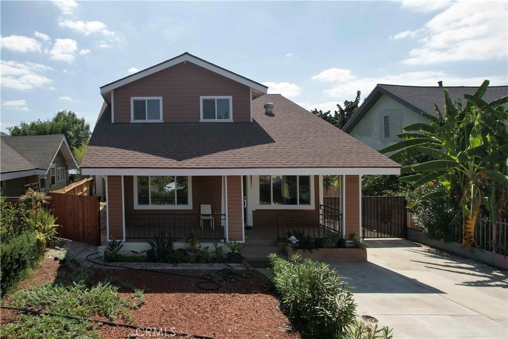 1330 W 48th