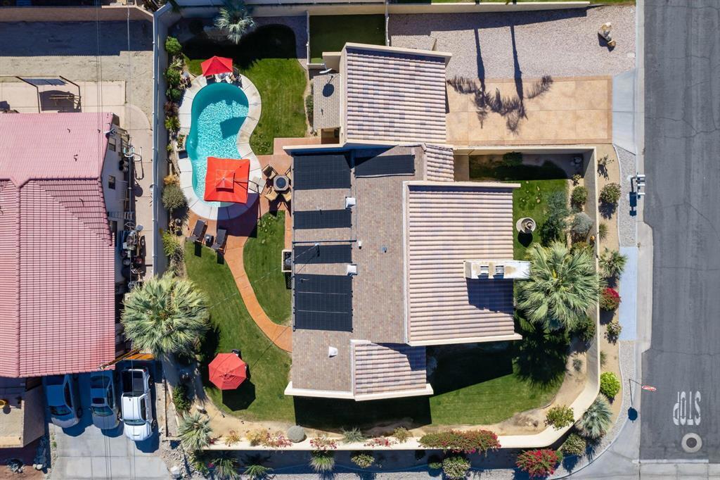 53520 Avenida Ramirez