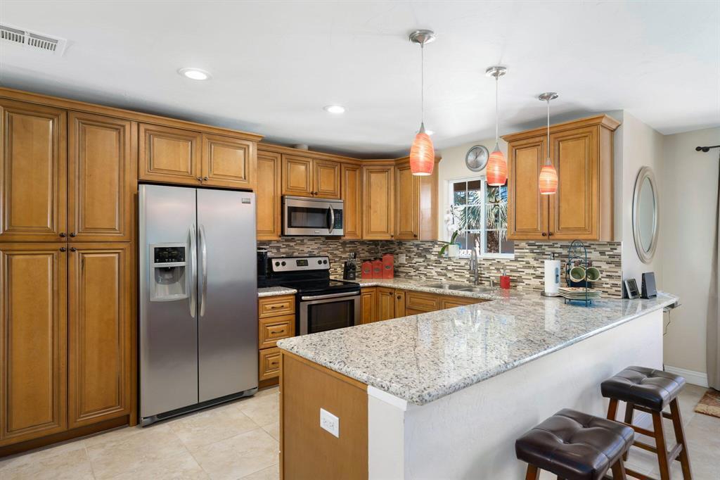 53520 Avenida Ramirez