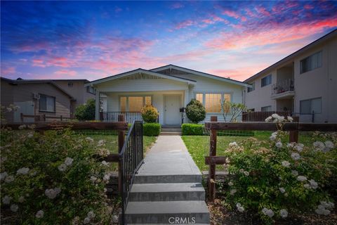 Photo of 7924 Bright Avenue, Whittier, CA 90602 (MLS # AR25149202) Photo of 7924 Bright Avenue, Whittier, CA 90602 (MLS # AR25149202)