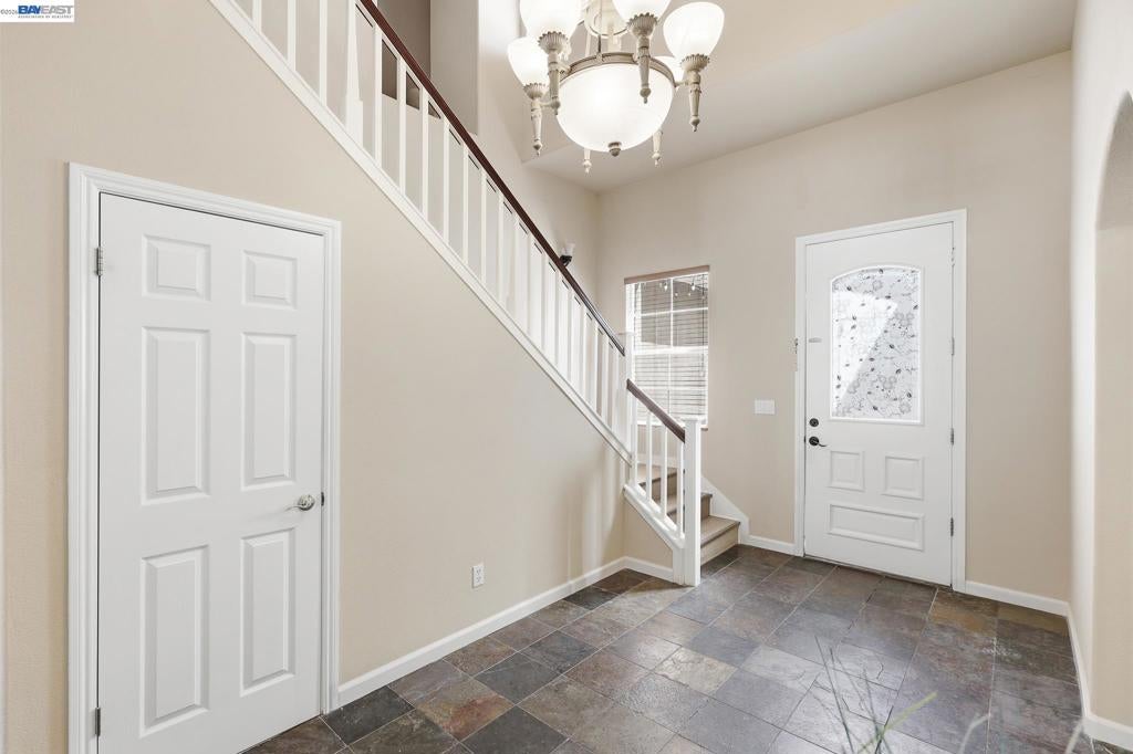 1821 Tioga Pass Way
