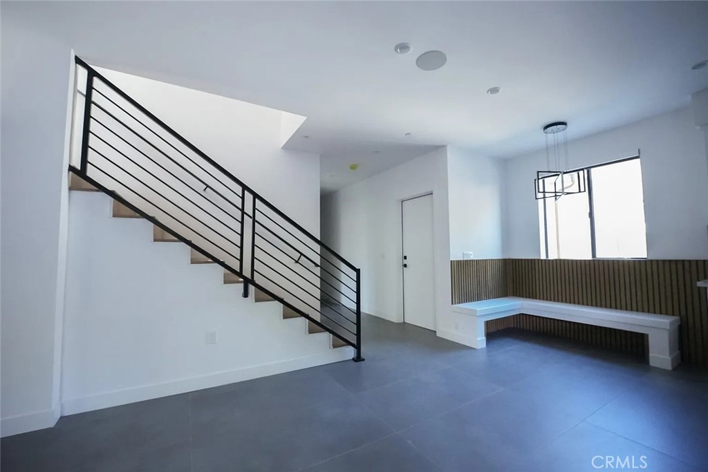 8034 036,038 Fair Avenue