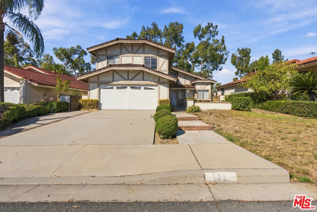 21 Country Wood Drive