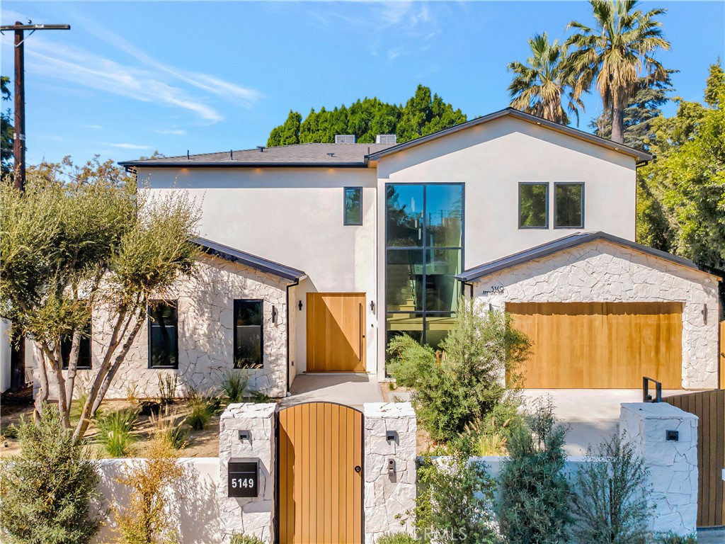 Properties 3 5149 Beeman Avenue
