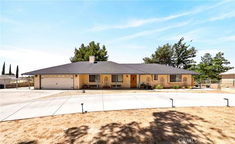 Photo of 17930 Seaforth Street, Hesperia, CA 92345 (MLS # CV26108621)