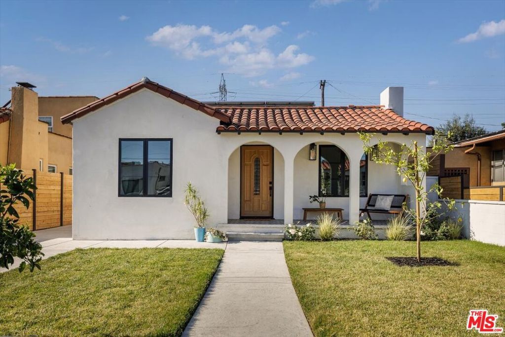 Photo of 3448 Ferncroft Road, Los Angeles, CA 90039 (MLS # 26649783)