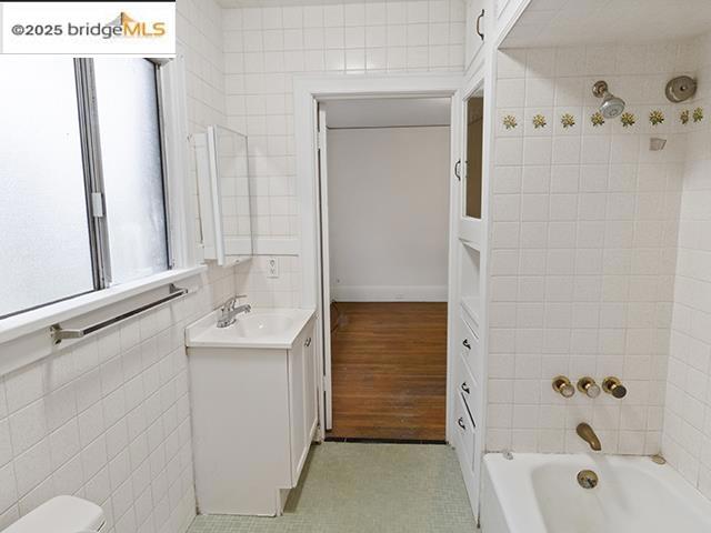 FAIRFAX - Residential Lease