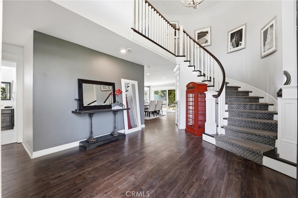 282 N Willow Springs