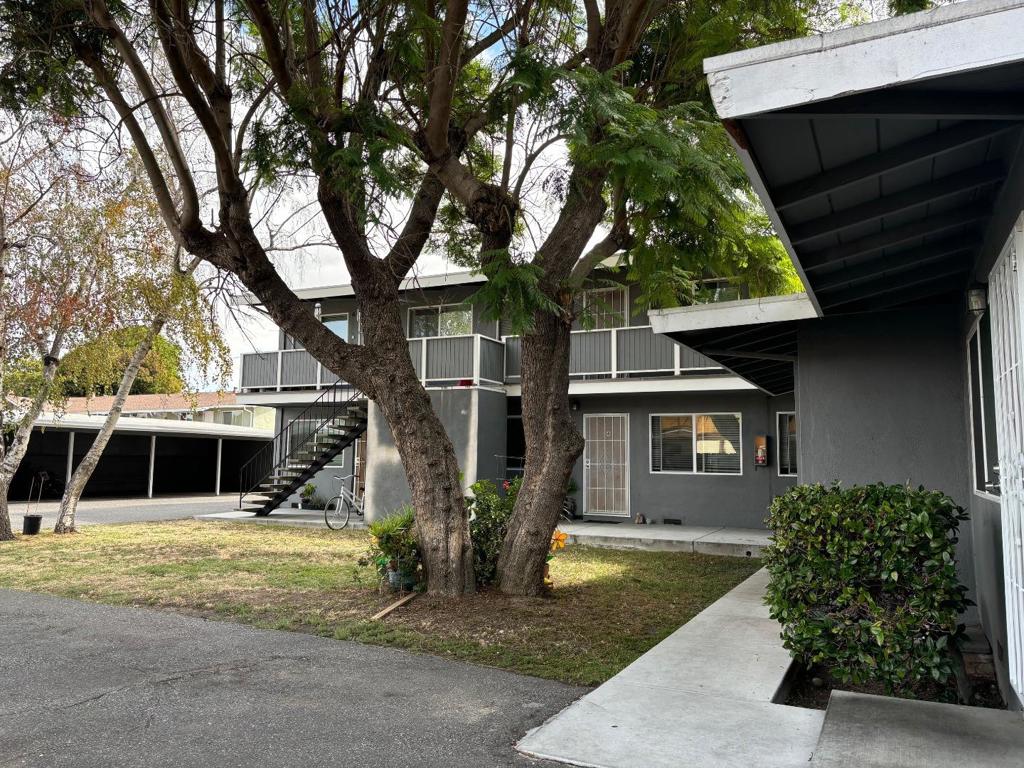 527 E Taylor Avenue