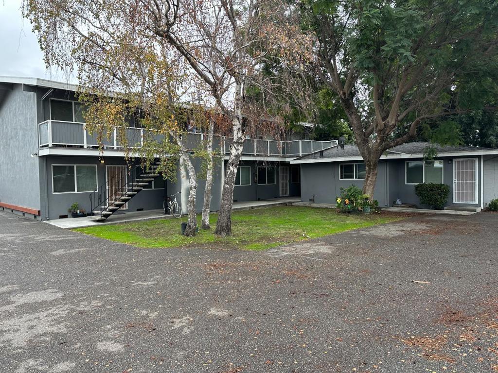 527 E Taylor Avenue
