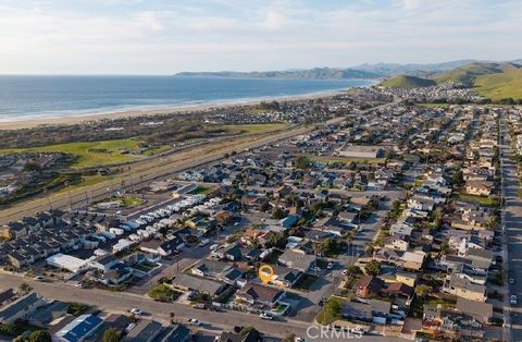 Tiny photo for 485 Bonita St, Morro Bay, CA 93442 (MLS # SC26022237)