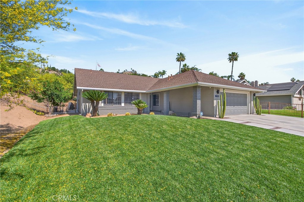 Properties 1 7613 Mountain Shadow