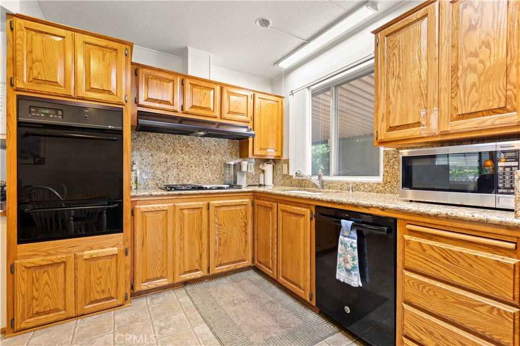 5200 Irvine Boulevard 469