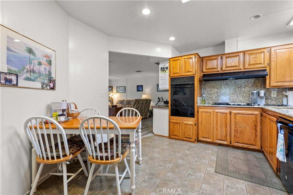 5200 Irvine Boulevard 469