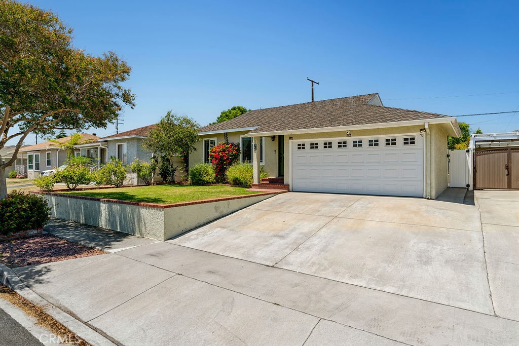 4807 Radnor