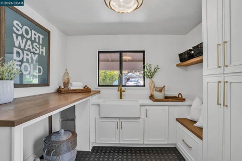 Tiny photo for 5505 Old School Rd Rd, Pleasanton, CA 94588 (MLS # 41151573)