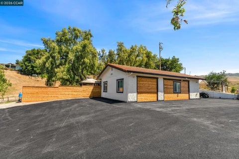 Tiny photo for 5505 Old School Rd Rd, Pleasanton, CA 94588 (MLS # 41151573)