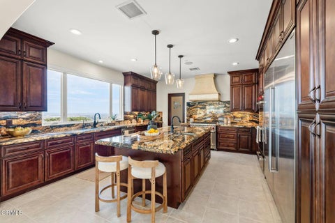 Tiny photo for 686 Skyview Terrace, Ventura, CA 93003 (MLS # V1-36260)