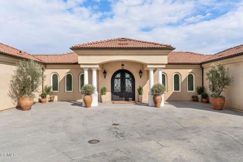 Tiny photo for 686 Skyview Terrace, Ventura, CA 93003 (MLS # V1-36260)