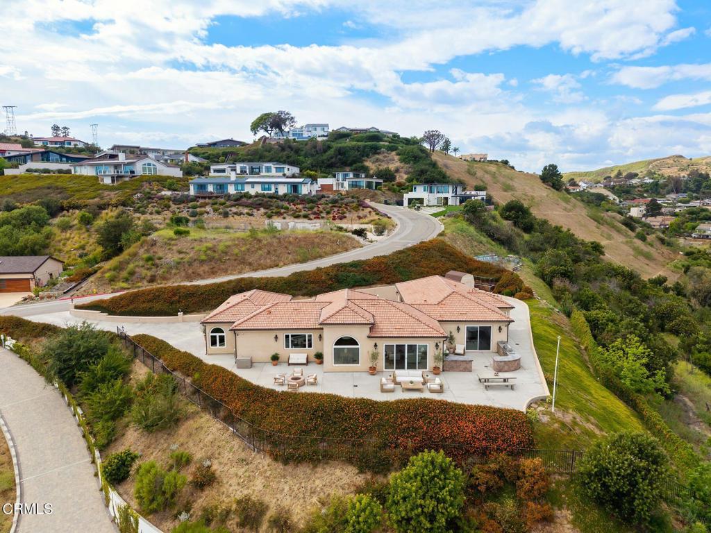 686 Skyview Terrace