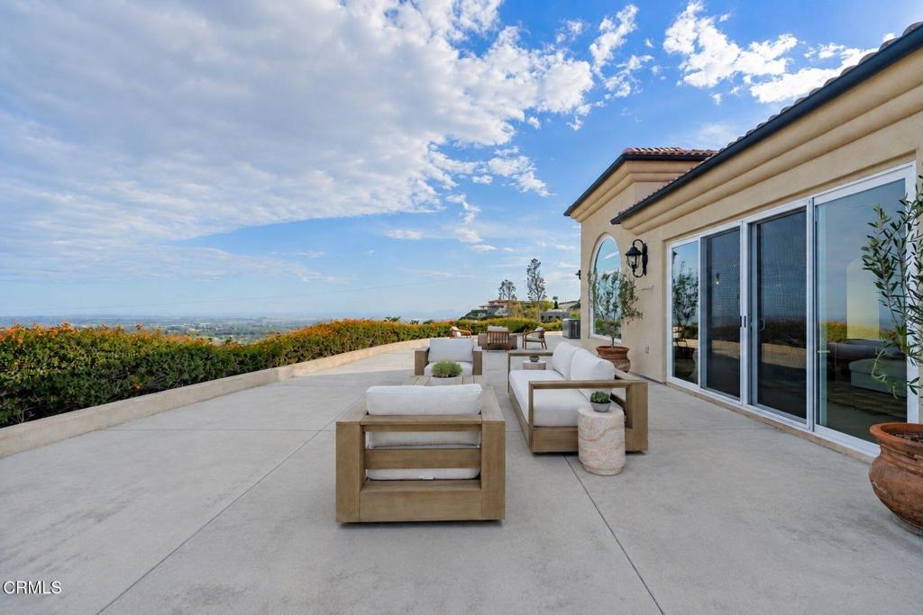 686 Skyview Terrace