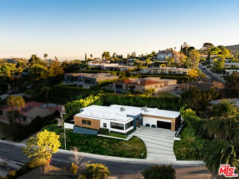 Photo of 16366 Sloan Drive, Los Angeles, CA 90049 (MLS # 26665421)