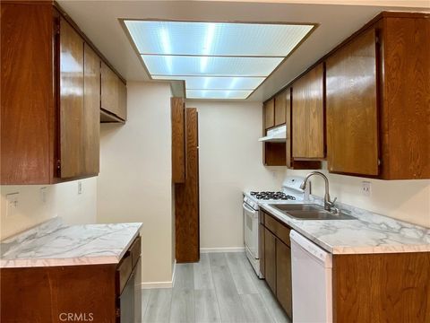 Photo of 1400 W Warner Avenue #9, Santa Ana, CA 92704 (MLS # PW25235578) Photo of 1400 W Warner Avenue #9, Santa Ana, CA 92704 (MLS # PW25235578)