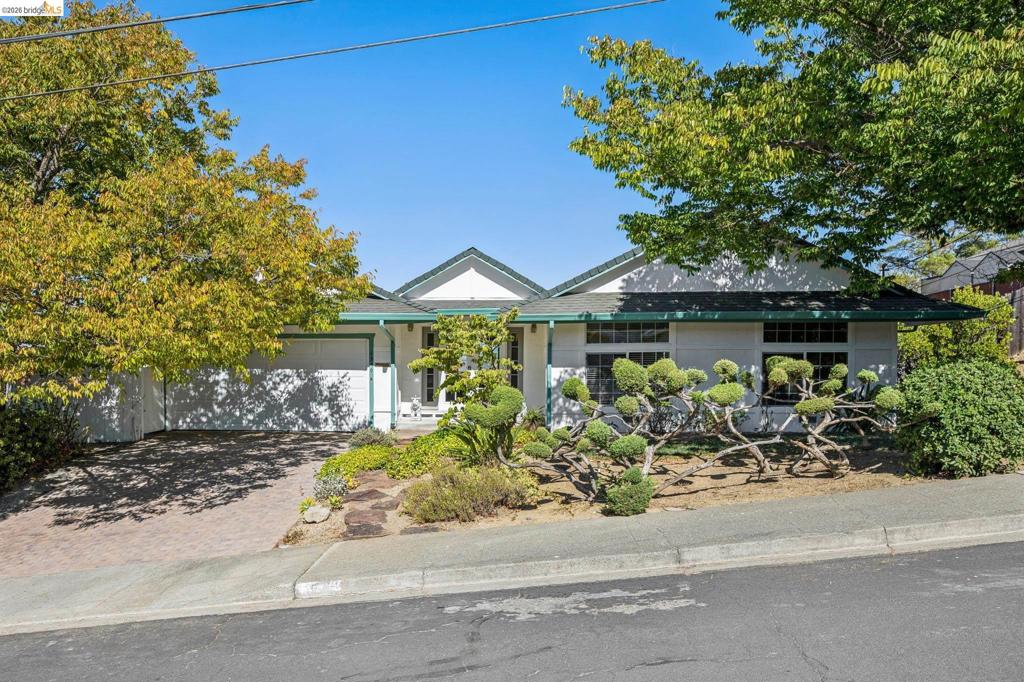 1540 Encanto Place