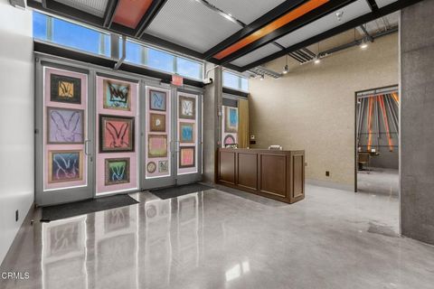 Photo of 751 N Fairfax Avenue #102, Los Angeles, CA 90046 (MLS # P1-25488)