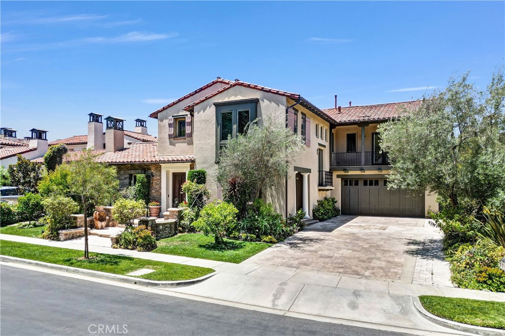 25 Village Way