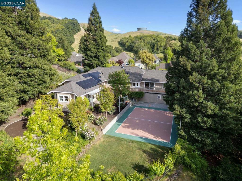 SANDERS RANCH - Residential