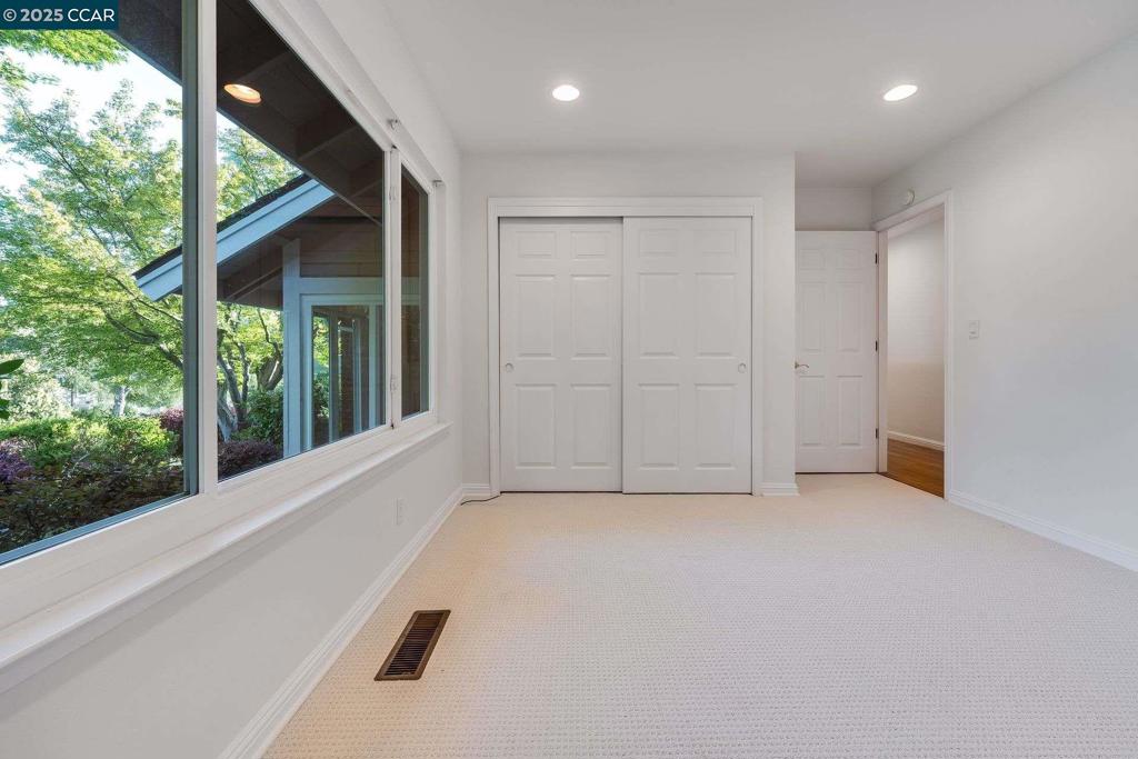 SANDERS RANCH - Residential