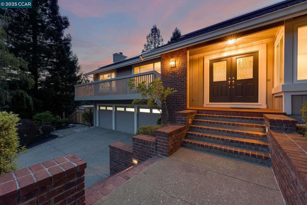 SANDERS RANCH - Residential