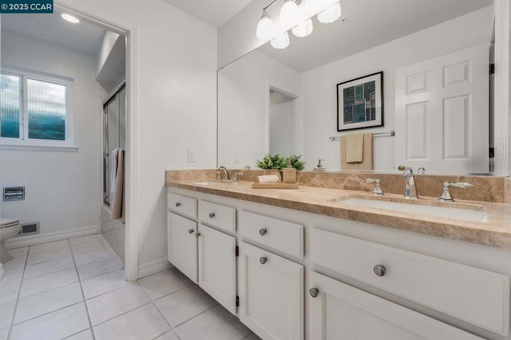 SANDERS RANCH - Residential