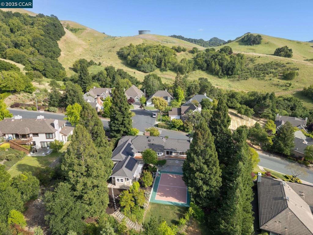 SANDERS RANCH - Residential