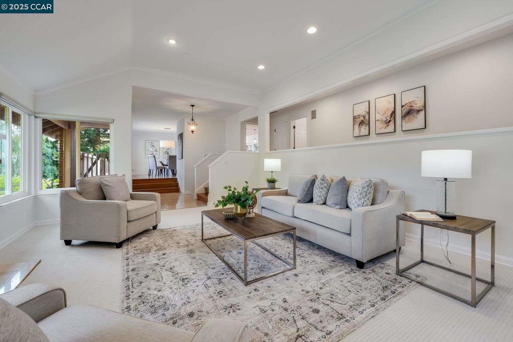 SANDERS RANCH - Residential