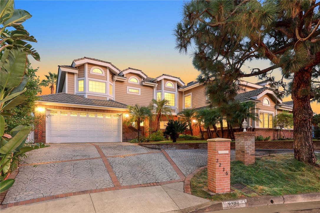2226 Cielo Place