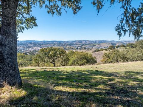 Photo of 2264 Lake Ysabel Rd, Templeton, CA 93465 (MLS # NS25247267) Photo of 2264 Lake Ysabel Rd, Templeton, CA 93465 (MLS # NS25247267)