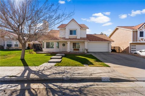 Photo of 39329 Beacon Ln, Palmdale, CA 93551 (MLS # SR26037959)