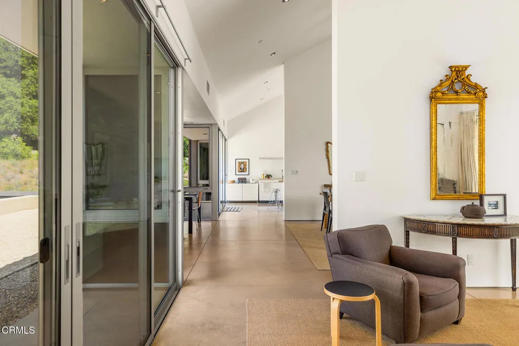 Ojai, California 93023, United States, 4 Bedrooms Bedrooms, ,3 BathroomsBathrooms,Residential,Active,232121