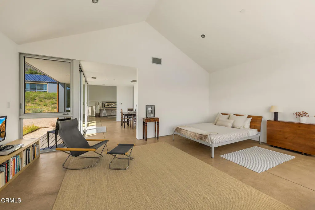 Ojai, California 93023, United States, 4 Bedrooms Bedrooms, ,3 BathroomsBathrooms,Residential,Active,232121